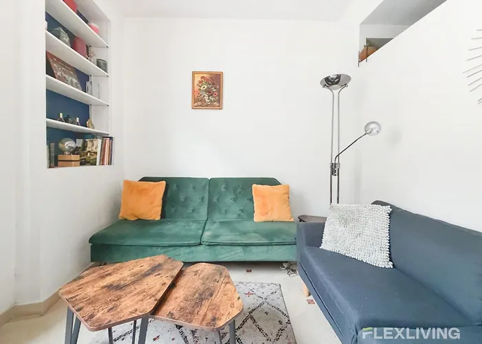 Charming 1-bedroom In A Cultural & Vibrant Neighborhood Париж